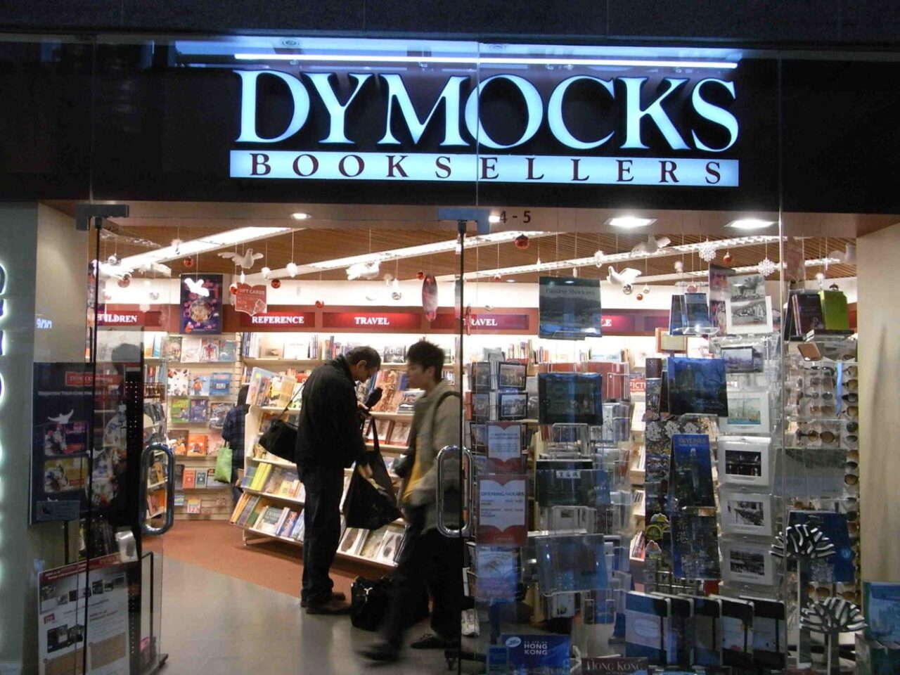 HK Peak Galleria 山頂廣場 01 bookshop Dymocks Booksellers
