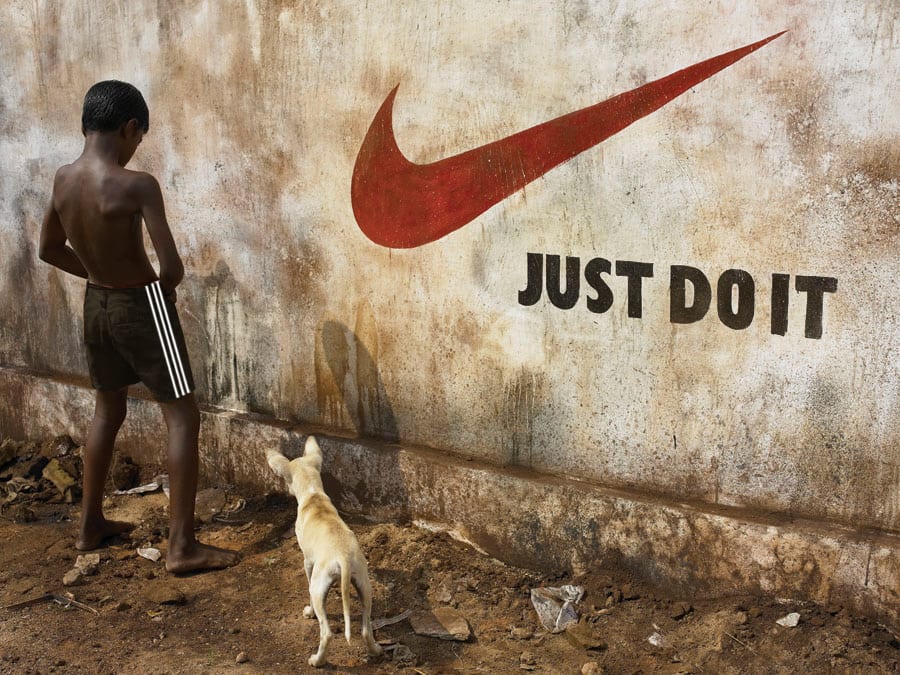 Adidas_Vs_Nike_by_malkvian.jpg