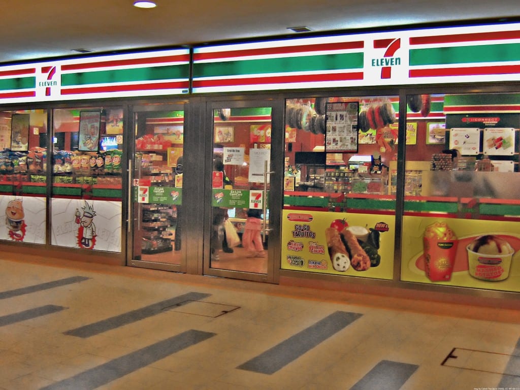 7_Eleven_Singapore-1024x768.jpg