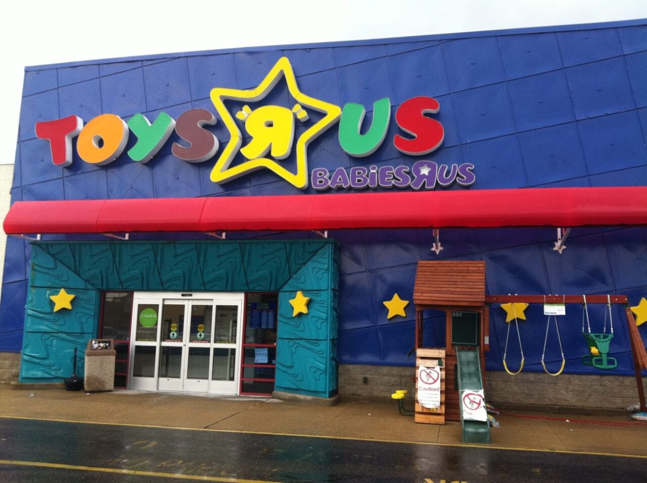 Toys R Us Military Circle Mall Norfolk VA 7018799963