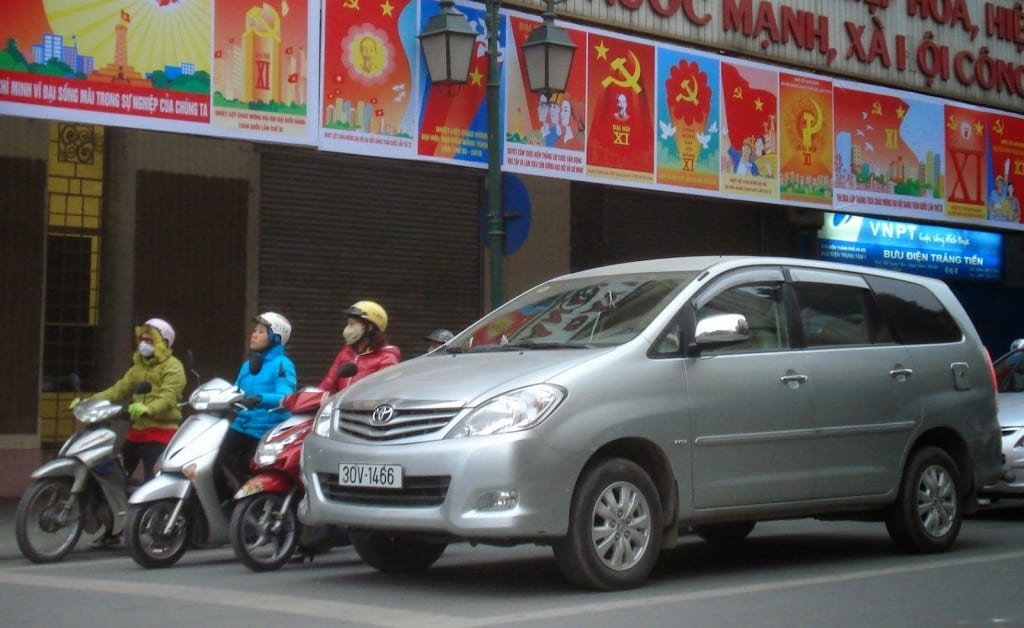 toyota-innova-vietnam-december-2010-1024x628.jpg