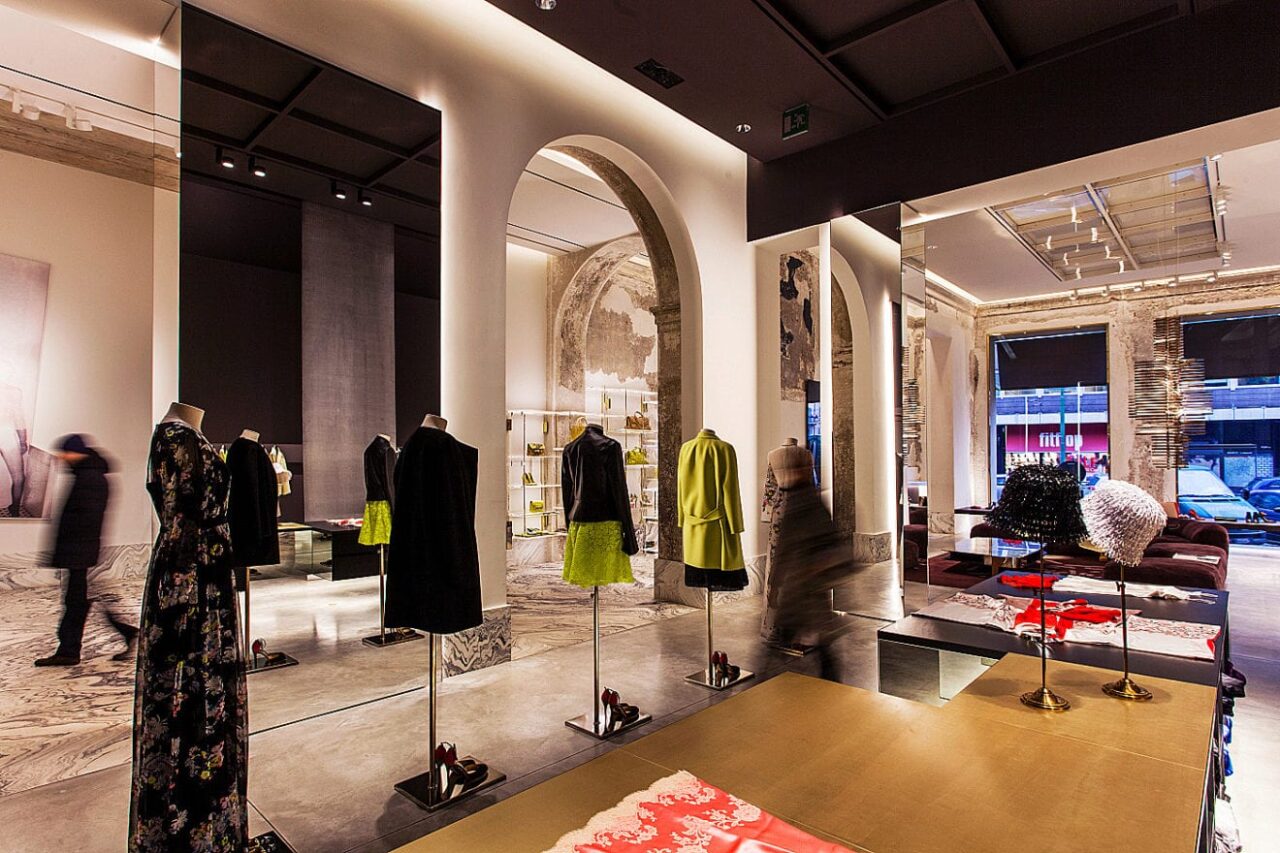 gross eur erco antonia store image 1 1