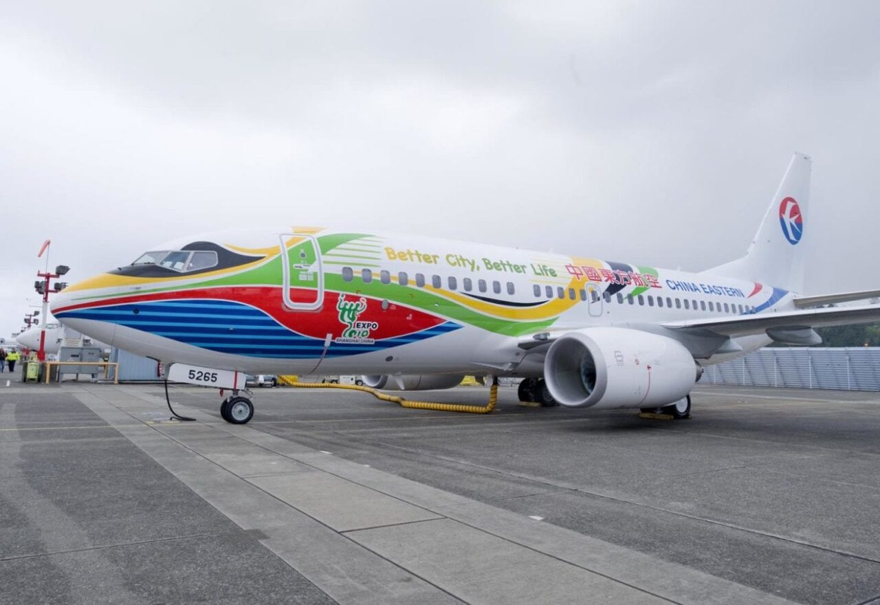 20100409 China Eastern Airlines YM762 3239 CEA 737 700 Exteriors