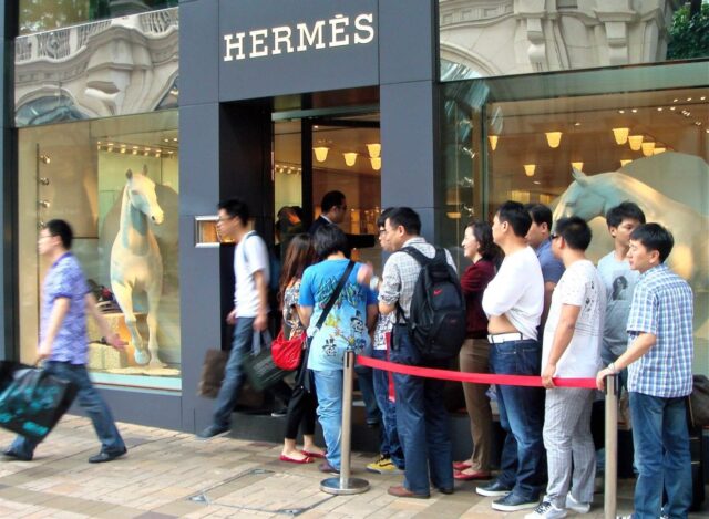 chinese tourists hermes store china elite focus