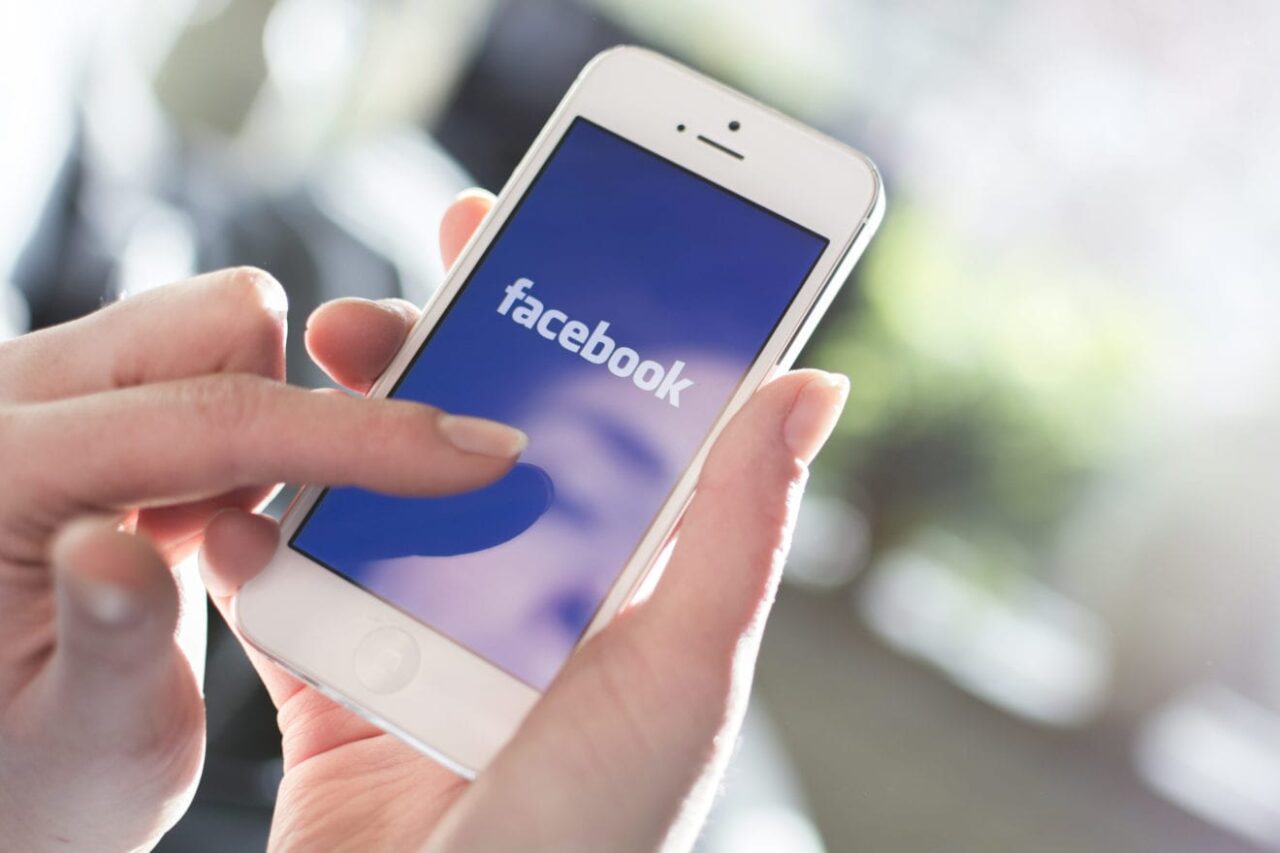 bigstock Facebook on iPhone 60749489 1