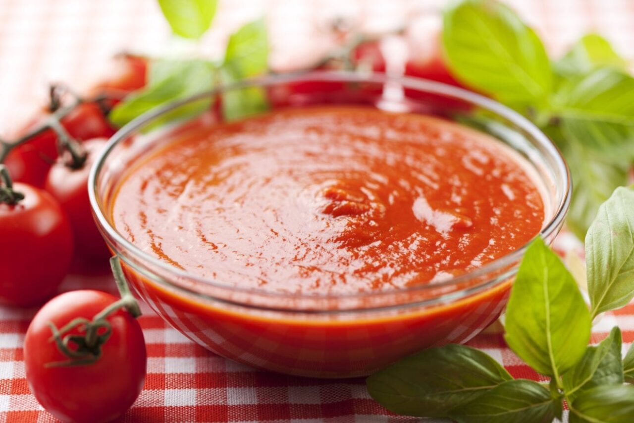 tomato sauce Liv Friis larsen jpg