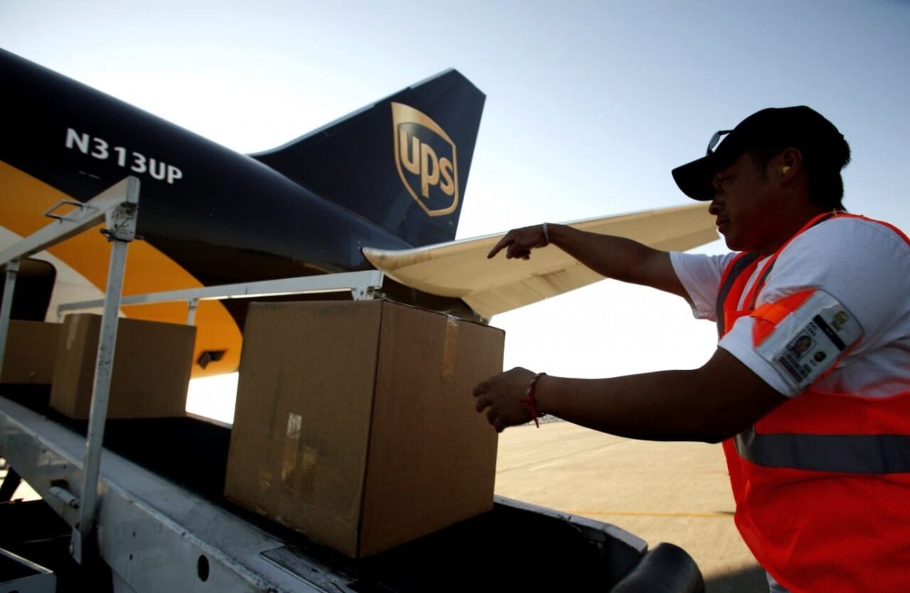 49083 10 amazon looks leasing 20 boeing 767s air cargo duties full