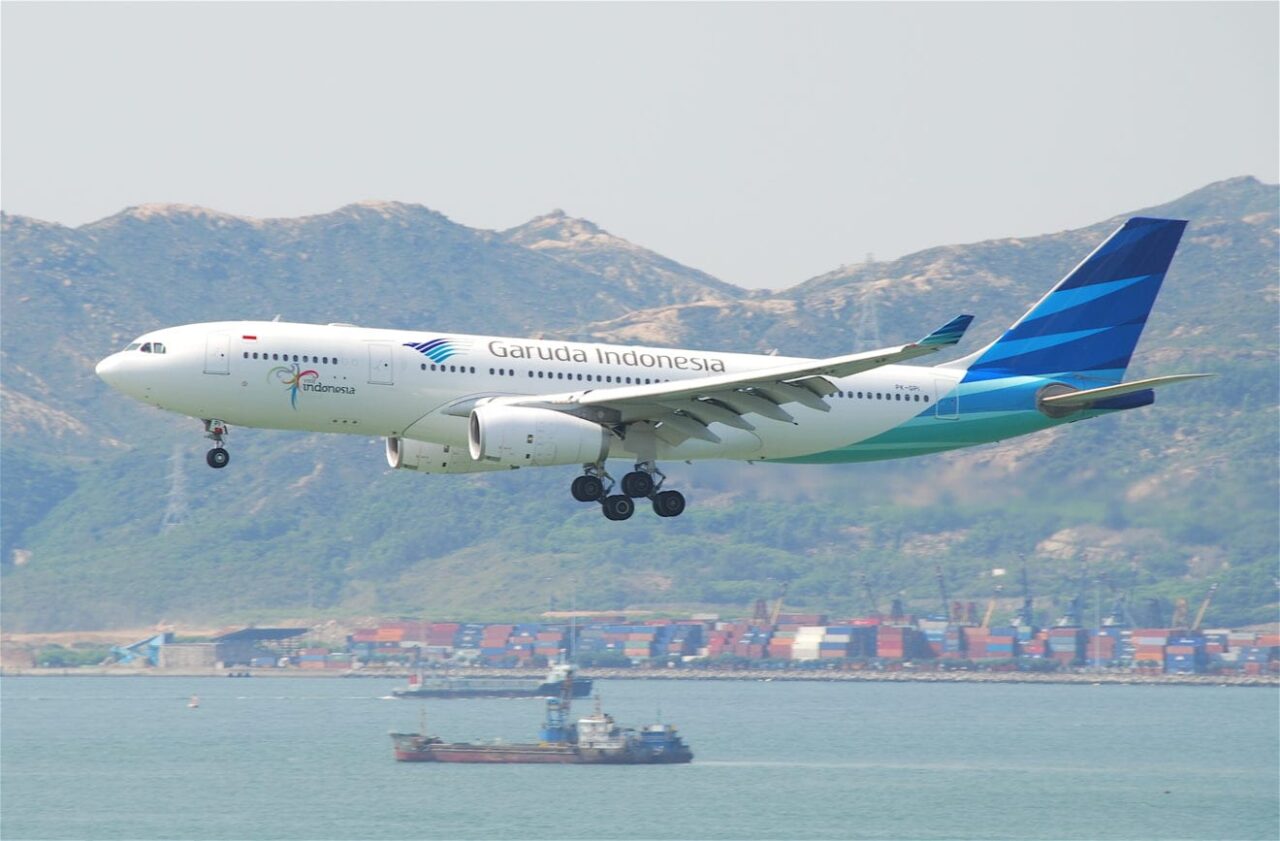 Garuda Indonesia Airbus A330 200 PK GPI@HKG04.08.2011 615wy 6260664816