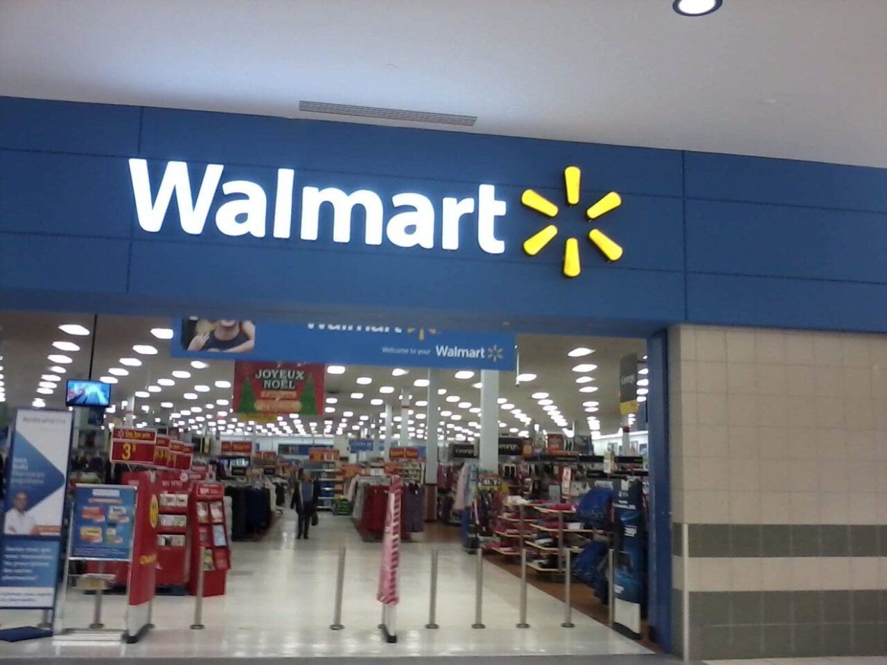 Walmart Pincourt Mall Entrance