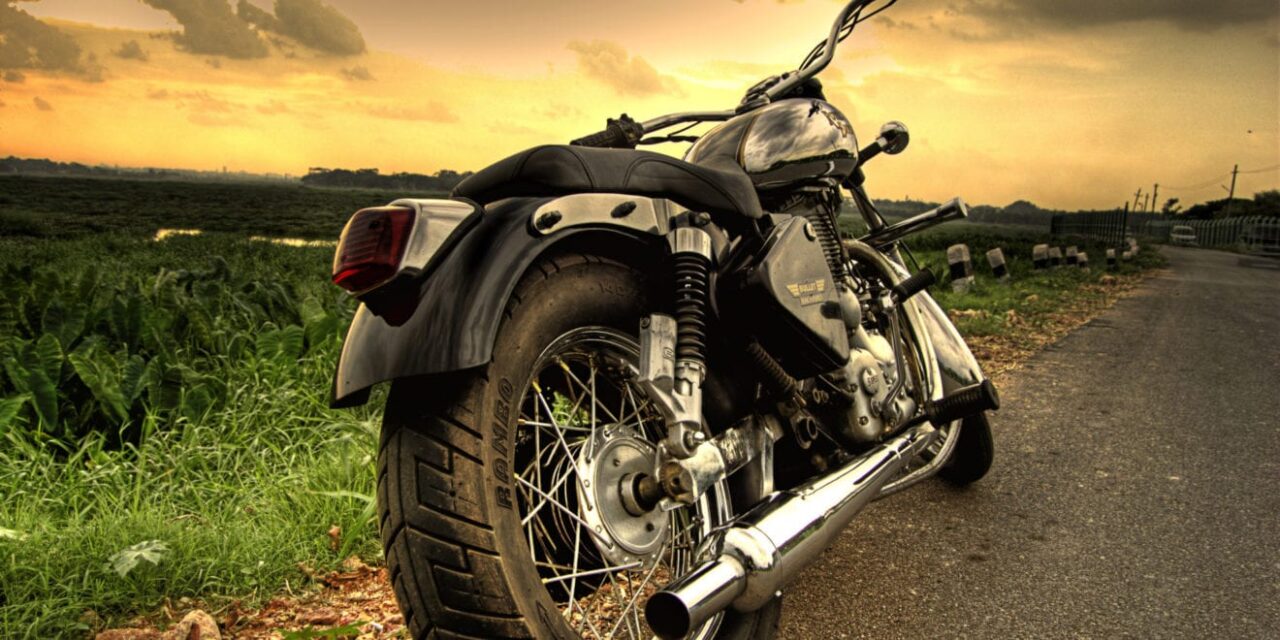 o ROYAL ENFIELD facebook