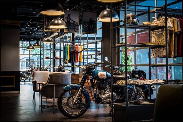 overdrive.inwp-contentuploads201602A-Royal-Enfield-proudly-stands-at-the-new-the-companys-new-exclusive-store-in-Bangkok-launched-today-7cf9d7903f056a815603b89033dd4b720ed4997a.jpg