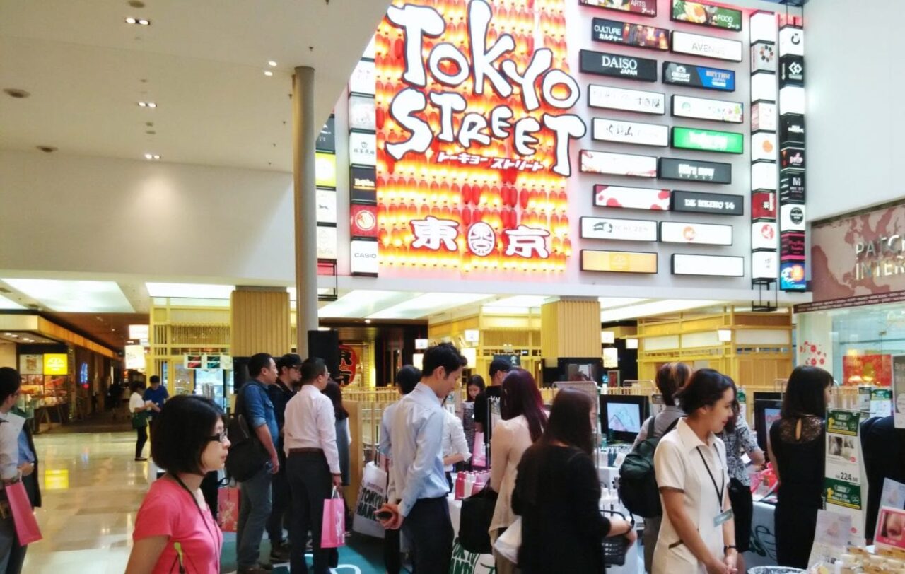tokyu hands pop up