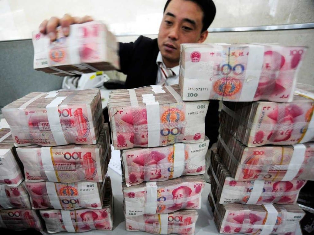 chinese-lending-slows-as-concerns-of-a-credit-crisis-loom-1024x768.jpg