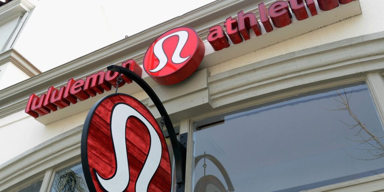 o LULULEMON facebook 1
