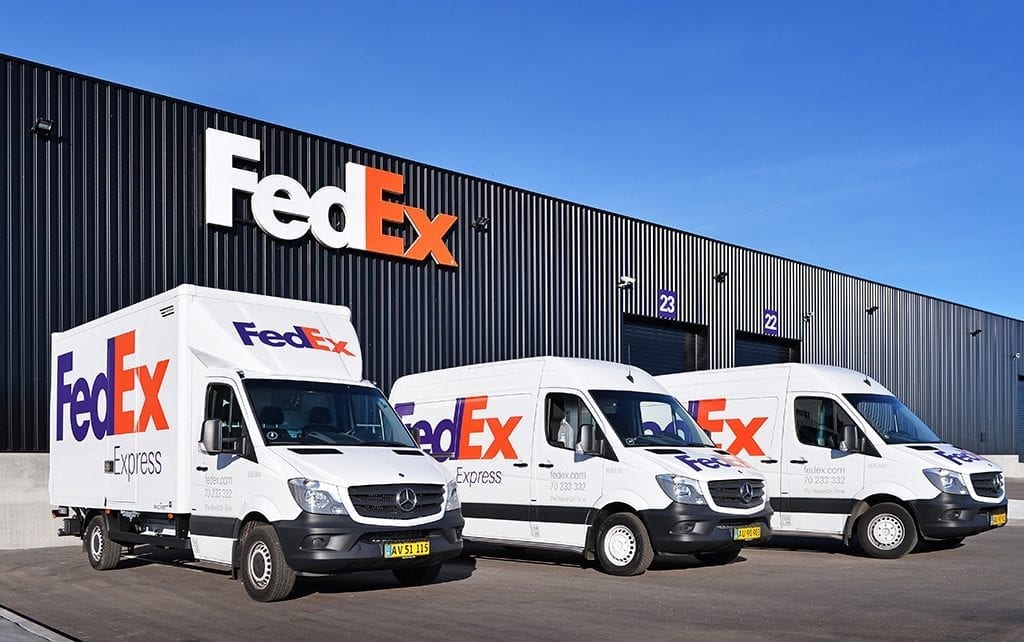 FedEx_trucks_at_Copenhagen_Jan_2016-1024x642.jpg