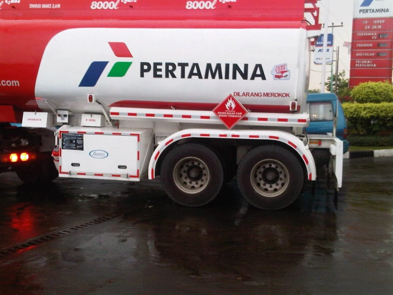 truk tangki pertamina2
