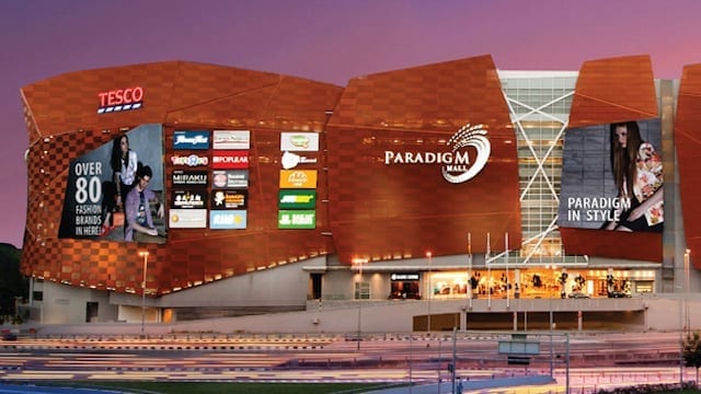 paradigm-mall-outside