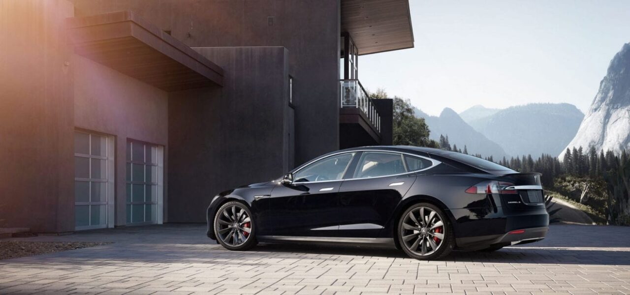 2016 TeslaModelS 03