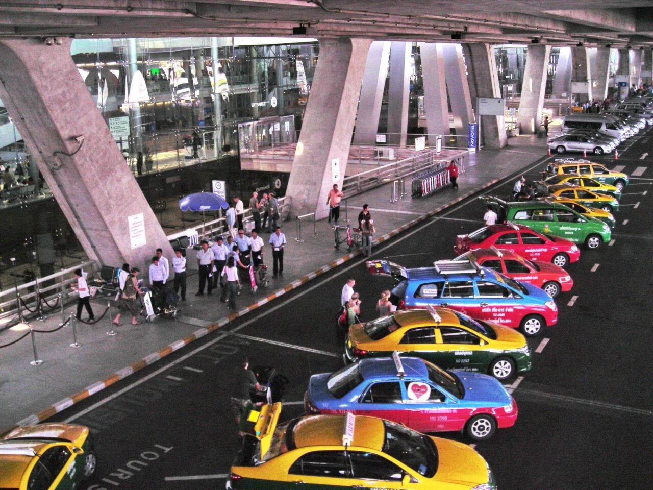 Main Taxicab stand of Suvarnabhumi Airport