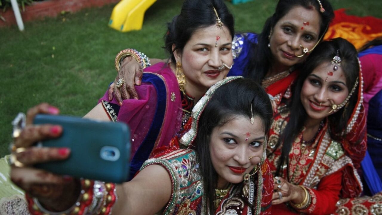 smartphone india