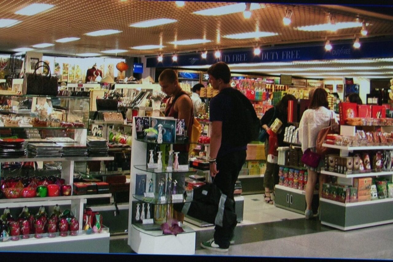Vietnam Airport Retailers