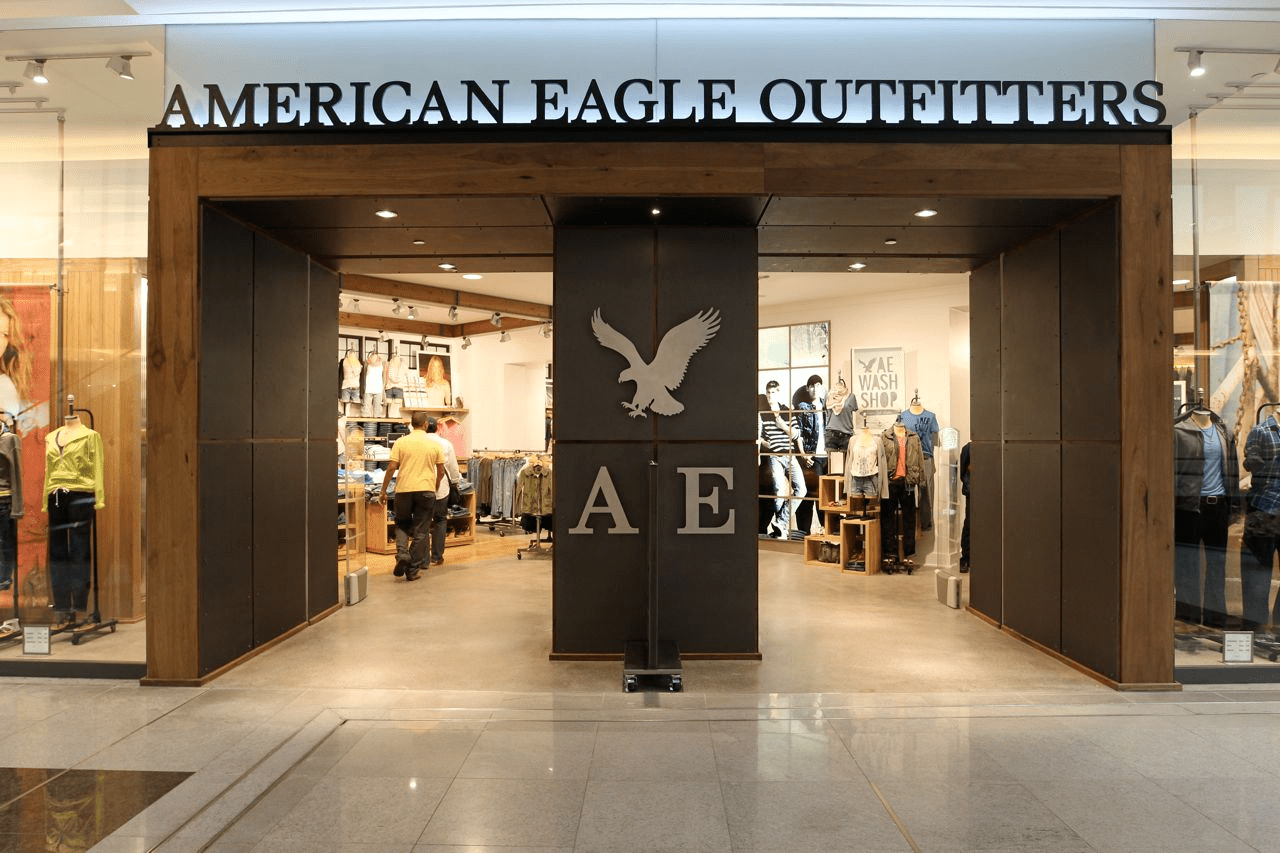 american-eagle-store-1280x853.png