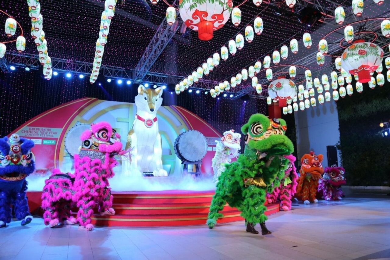 06 Lion Dance Show