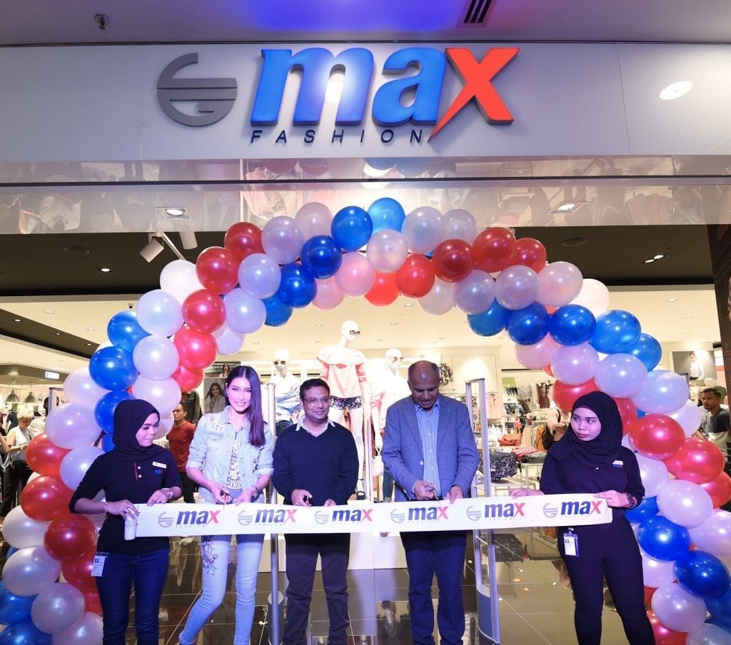 1Utama-Opening-1-.jpg