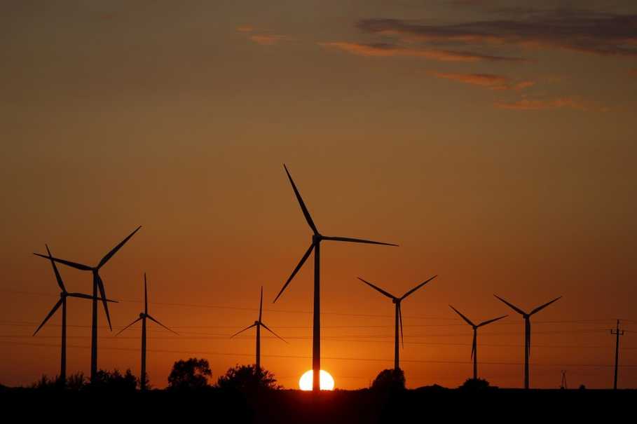 wind-farm-indonesia.jpg
