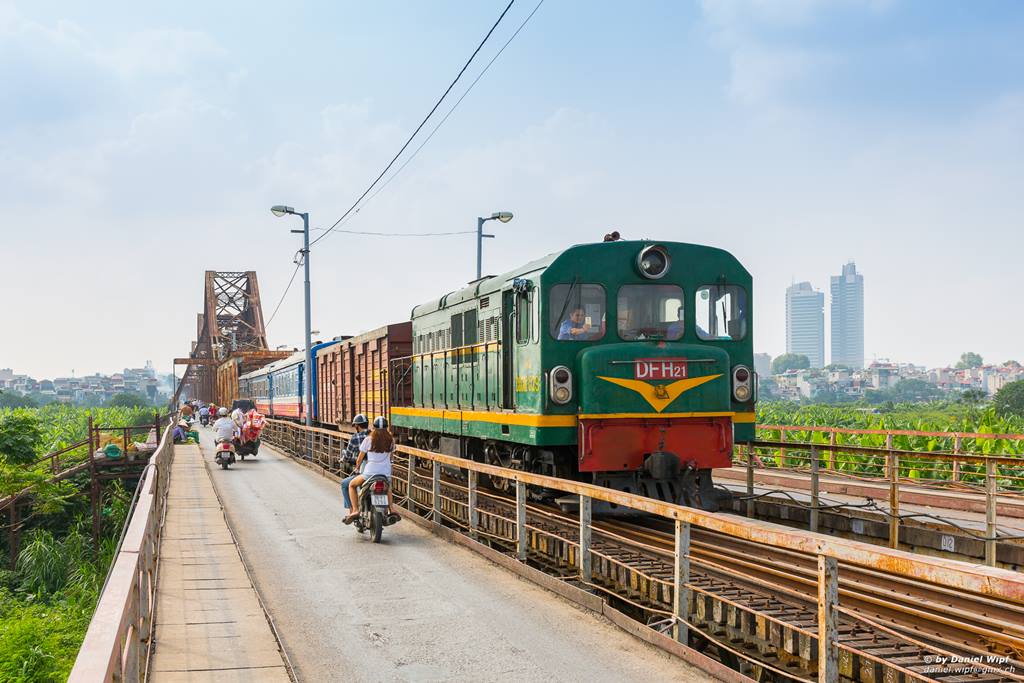 vietnam-railway.jpg