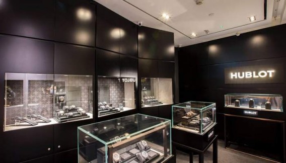 Hublot-new-pop-up-store-Hanoi-Vietnam-568x324.jpg