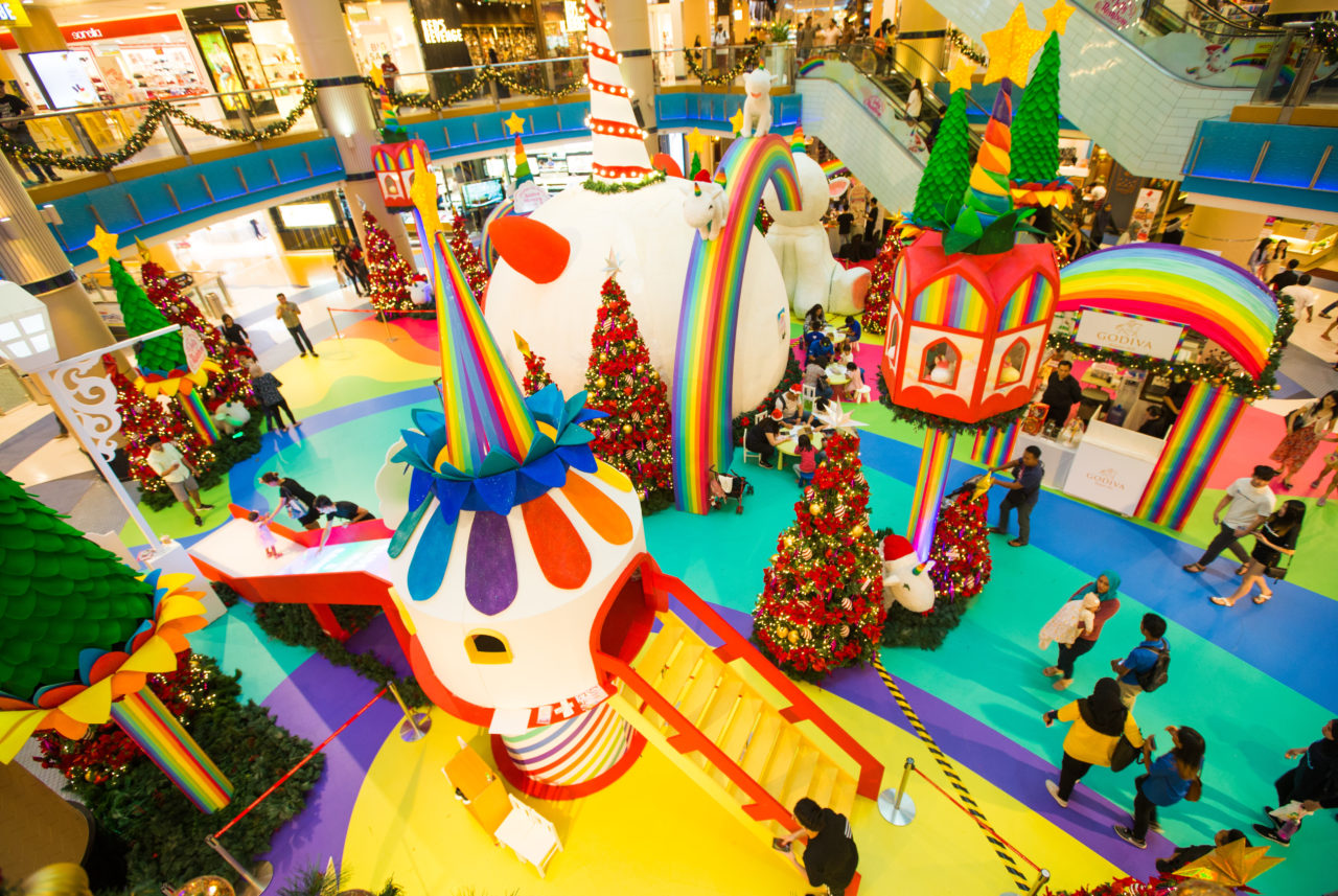 Themed Jolly Rainbow which signifies fresh beginnings and hope, get ready to embark on a fun, colourful and interactive Christmas journey as you enter the concourse. (1)