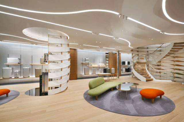 Rimowa new store in Tokyo