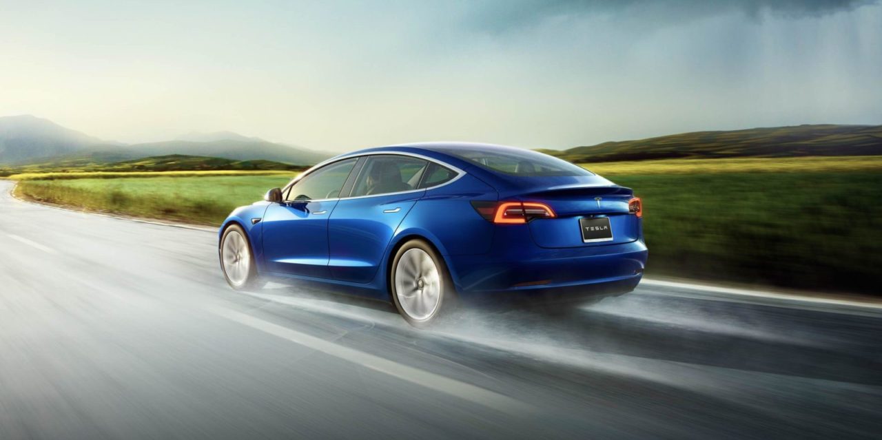 Tesla-Model-3-1280x639.jpg