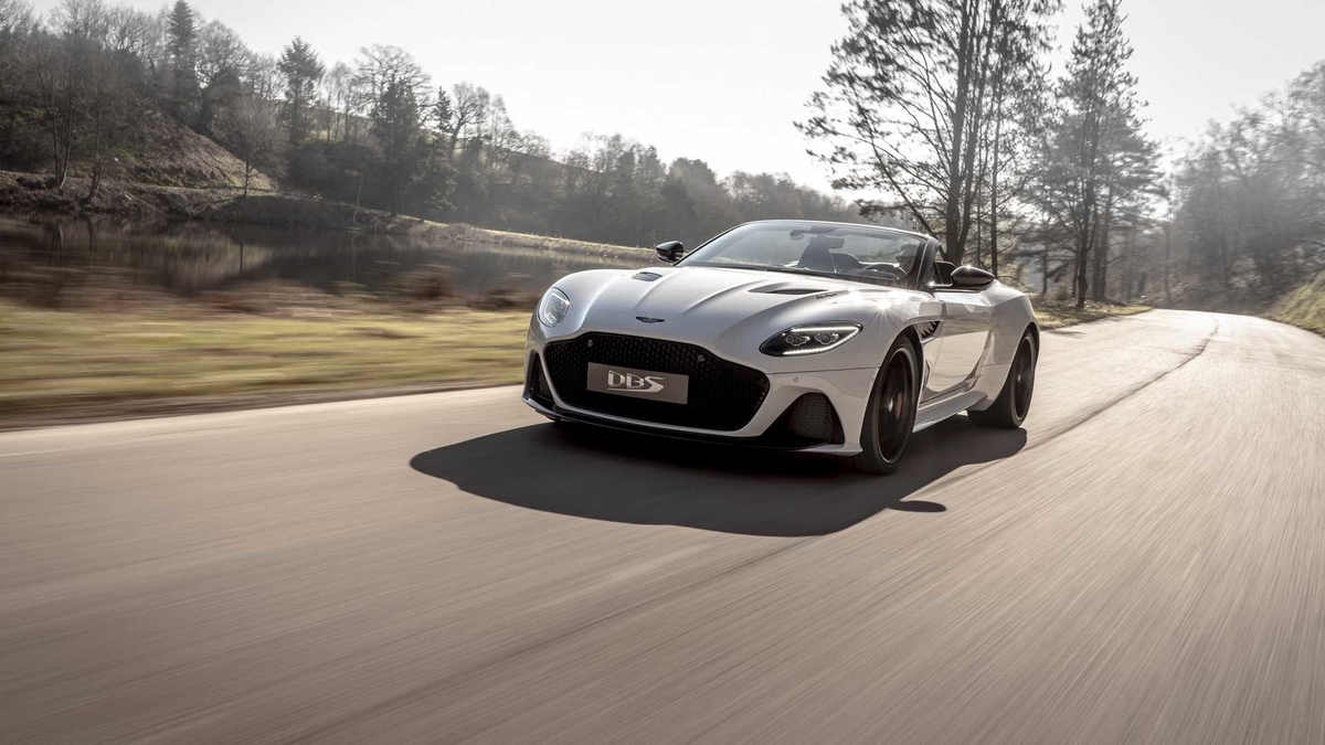 aston-martin-dbs-superleggera-volante-2019_01.jpg