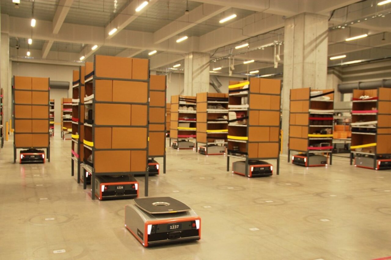 GreyOrange Butler warehouse photo