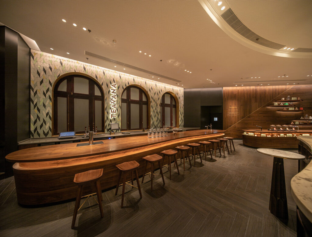 Starbucks-Reserve-Riverside-66-Tianjin-opens.jpg