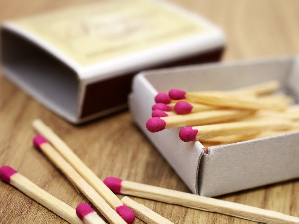 matches-in-box-on-table-191.jpg