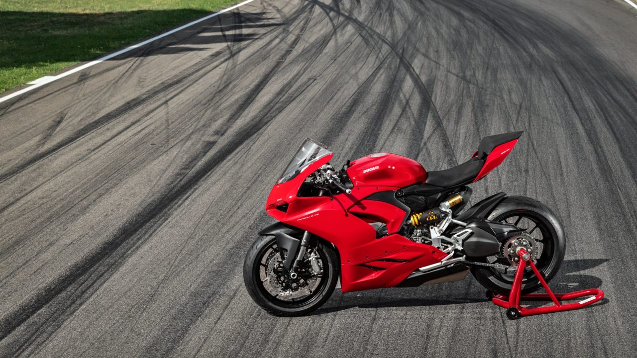 Ducati-Panigale-V2-1280x720.jpg