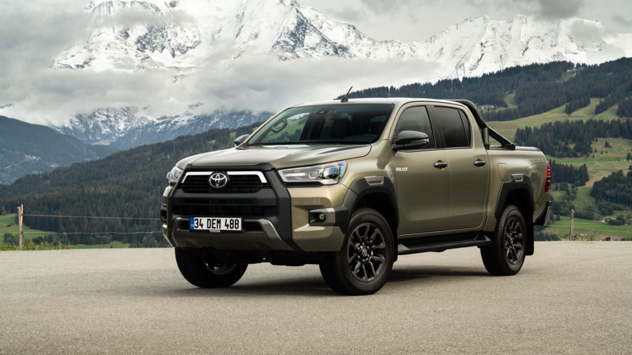 Toyota-Hilux-1280x720.jpg