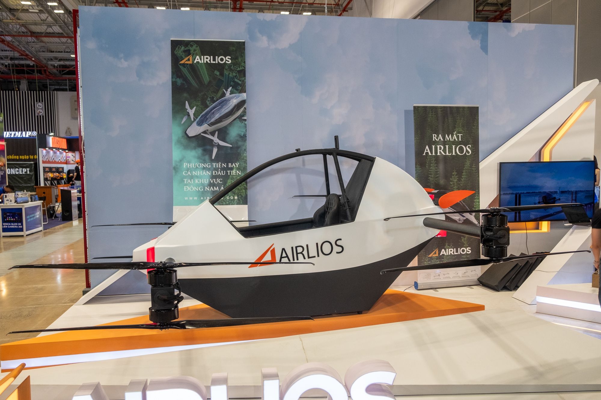 Airlios first made-in-Vietnam flying car to hit market in 2024