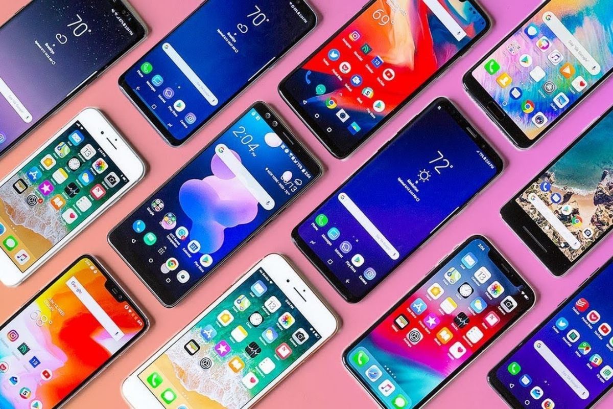 High-end Android smartphones sell at steep discount