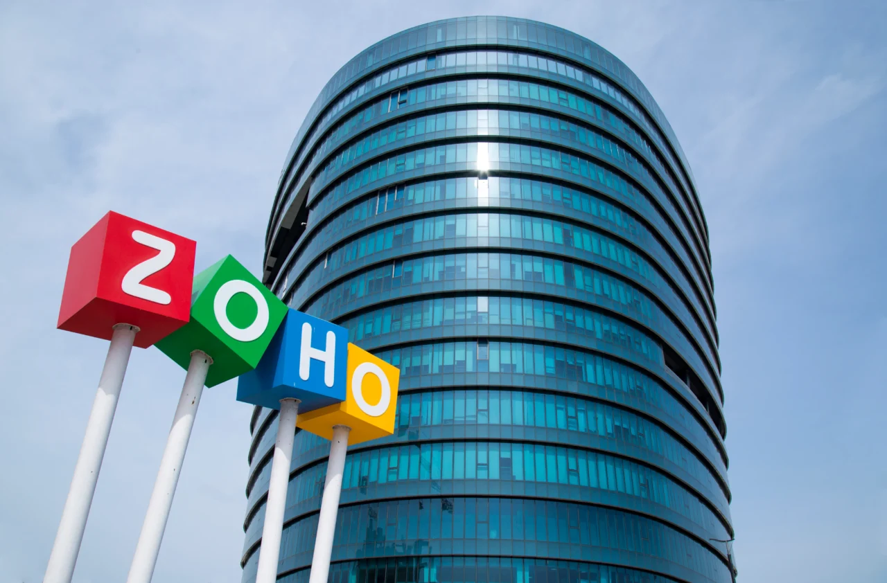 zoho.jpg
